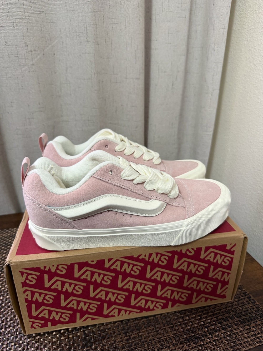 Vans Knu Skool Sepia Rose Women’s Size 6 Suede Sneakers NWT